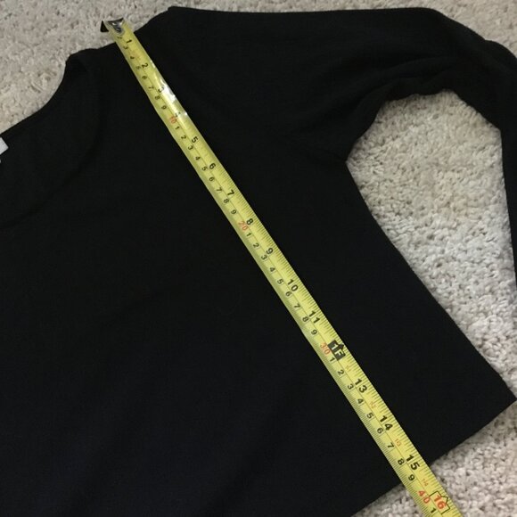 Stretchy Cropped Black Ribbed Top - Picture 8 of 11